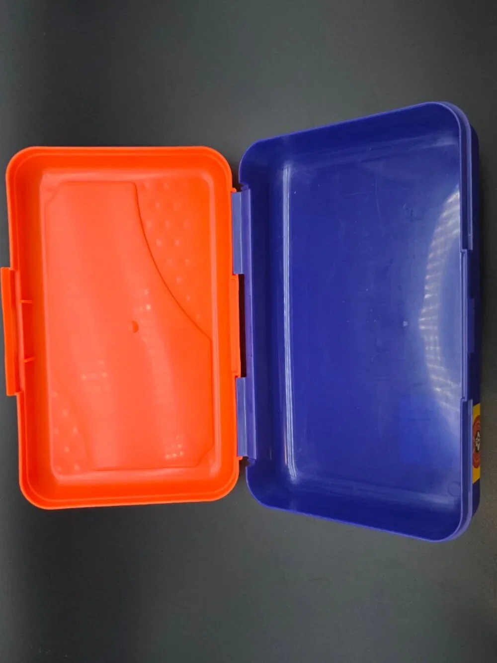 Vintage Looney Tunes Bugs Bunny Spacemaker Pencil Box Stationary Case